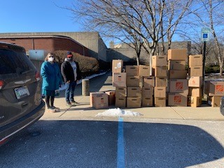 Melissa-and-volunteer-at-pickup